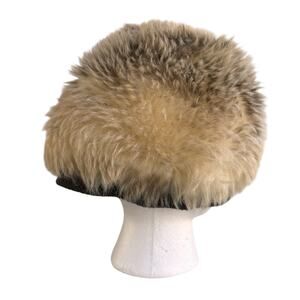 Vintage Westbury Fur Hat 1950s 60s Halle Bros Co Plush Winter EUC